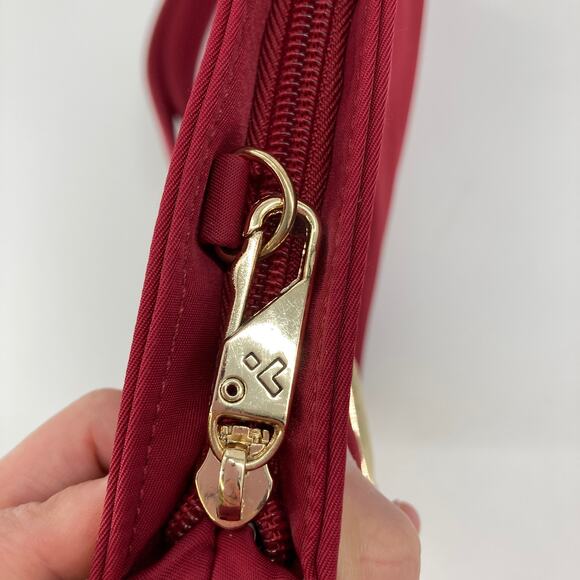 TRAVELON RED WINE SHOULDER BAG WITH GOLD HARDWARE - Picture 5 of 9